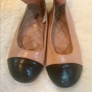 Adorable Gap girls flats size 11Toddler EUC